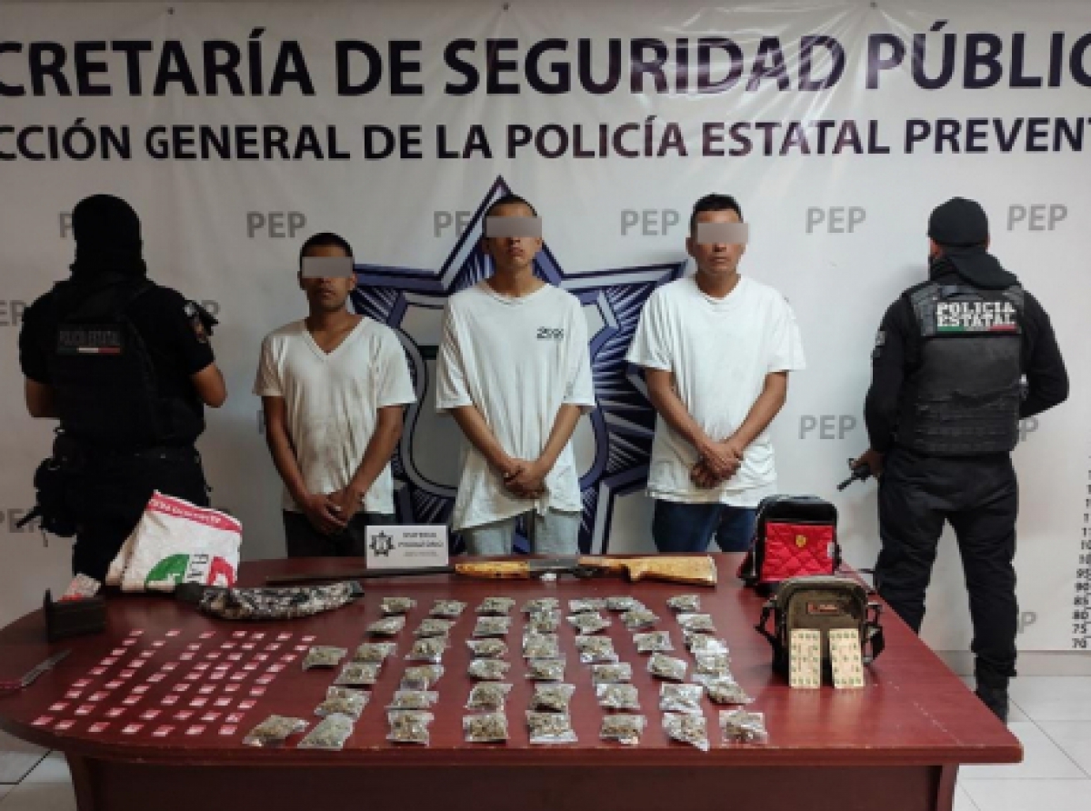 Fue detenido Jorge Giovanni B., alias “El Giovas”, quien sería uno de los principales distribuidores de droga en el municipio de Atlixco y miembro de la banda “Angelinos 13”, el cual está vinculado también con un grupo criminal está asociado a delitos de 