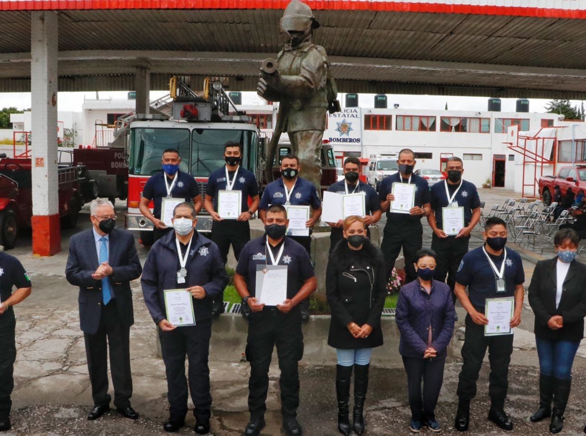 Reconoce sociedad civil labor de Policía Estatal Bomberos