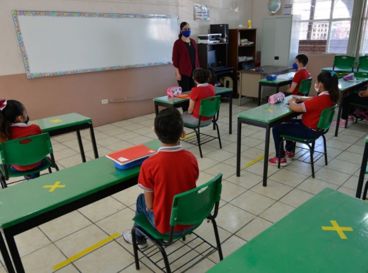 Modelo hibrido para regreso a clases se dividirá en bloques para evitar contagios.