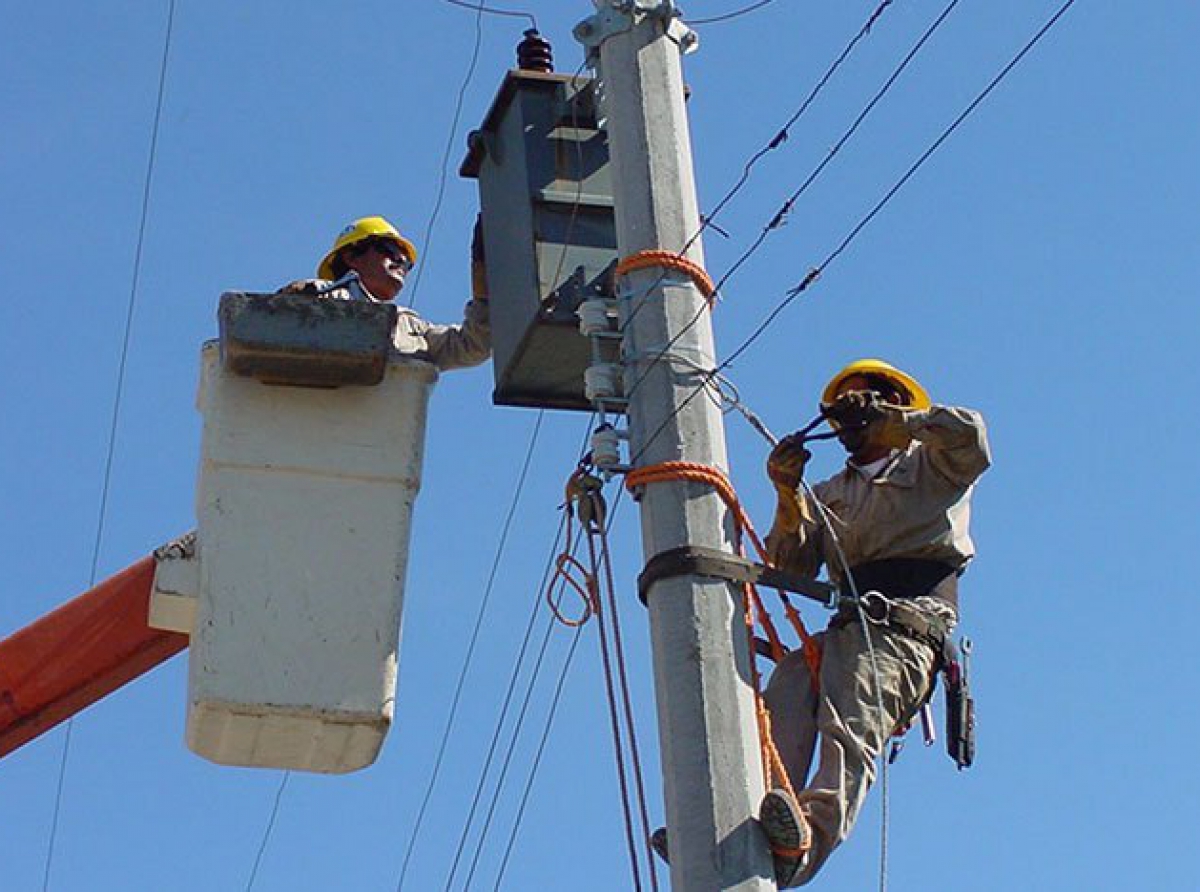 Suspenderán servicio de luz en algunas poblaciones de Atlixco y Huaquechula