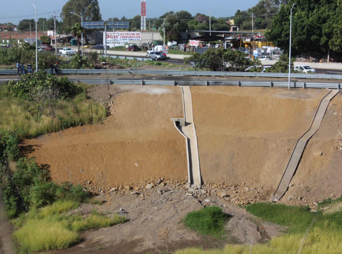 Concluye Gobierno de Atlixco rehabilitación del desgaje provocado en el Arco Sur