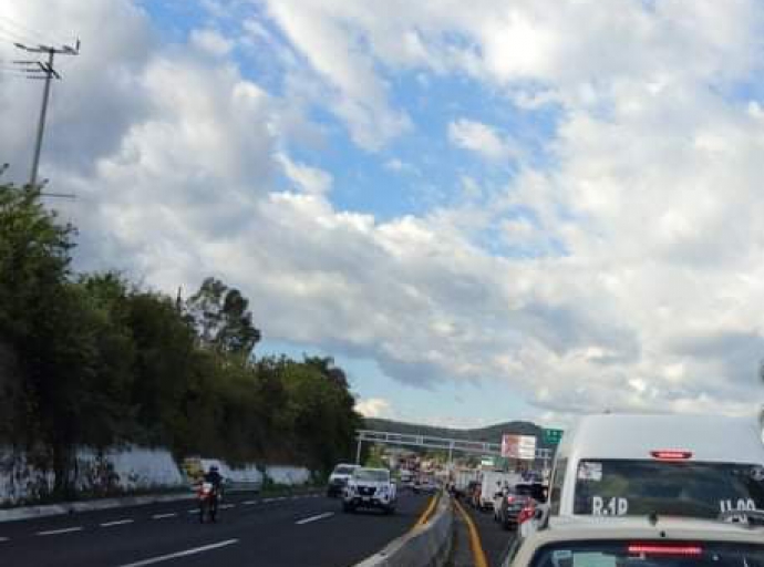 Cierran circulación en carreteras de Atlixco por operativo de seguridad