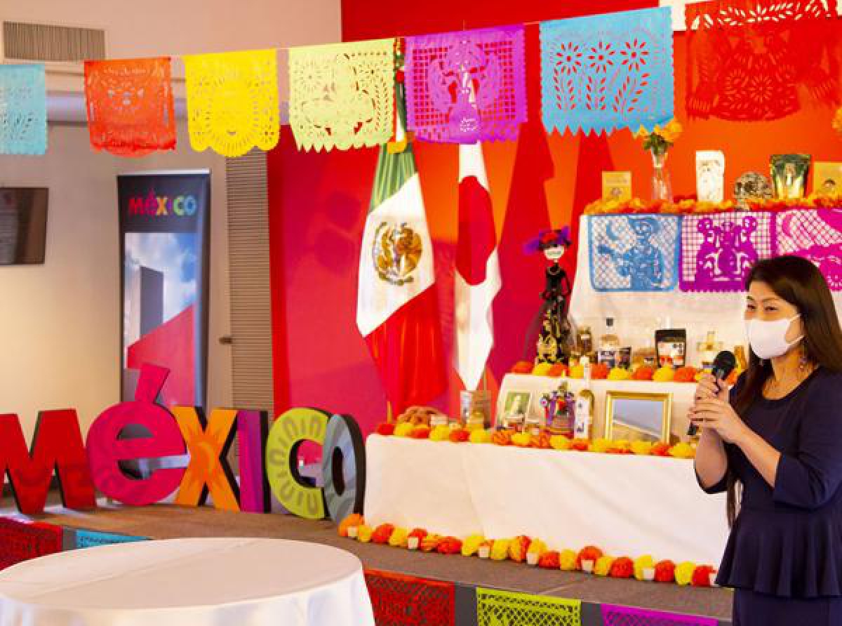 Llegan productos “Orgullo Puebla” a Japón para festejo de Día de Muertos