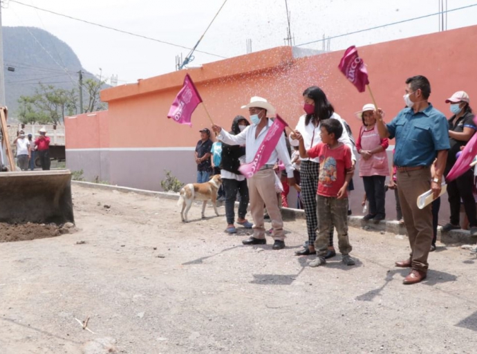 Ariadna Ayala ejecuta obras en Atlixco con transparencia y con participación ciudadana.