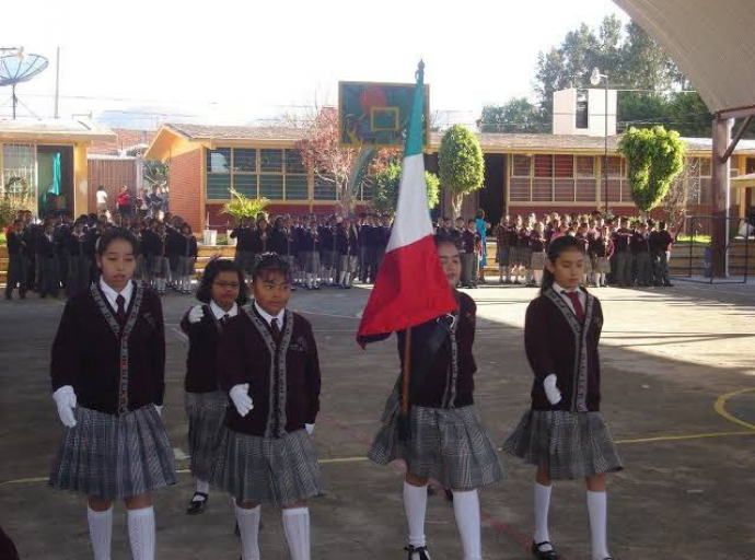 Para fomentar valores cívicos, autoridades municipales de Atlixco acudirán a homenajes patrios en las escuelas. 