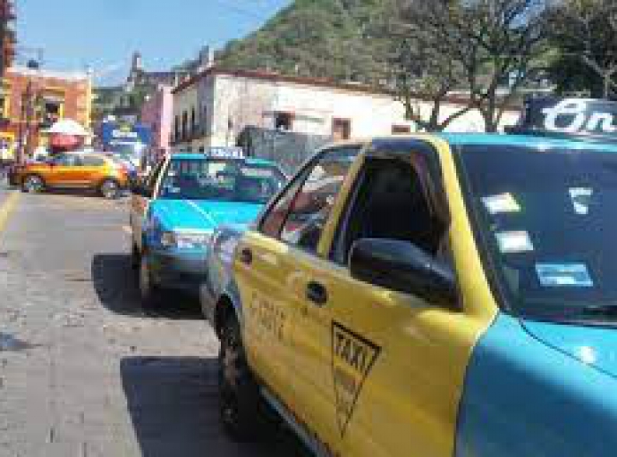  Activarán "taxi seguro" en Atlixco 