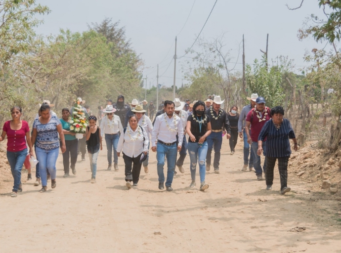 Inauguran obra de ampliación de la red de alcantarillado sanitario en San Juan Amecac. 