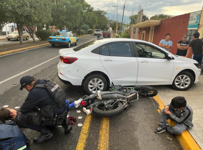 Un lesionado y daños deja choque de vehículos en Atlixco 