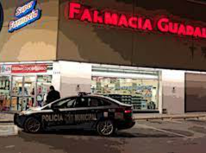 Roban en sucursal de farmacia Guadalajara en Atlixco