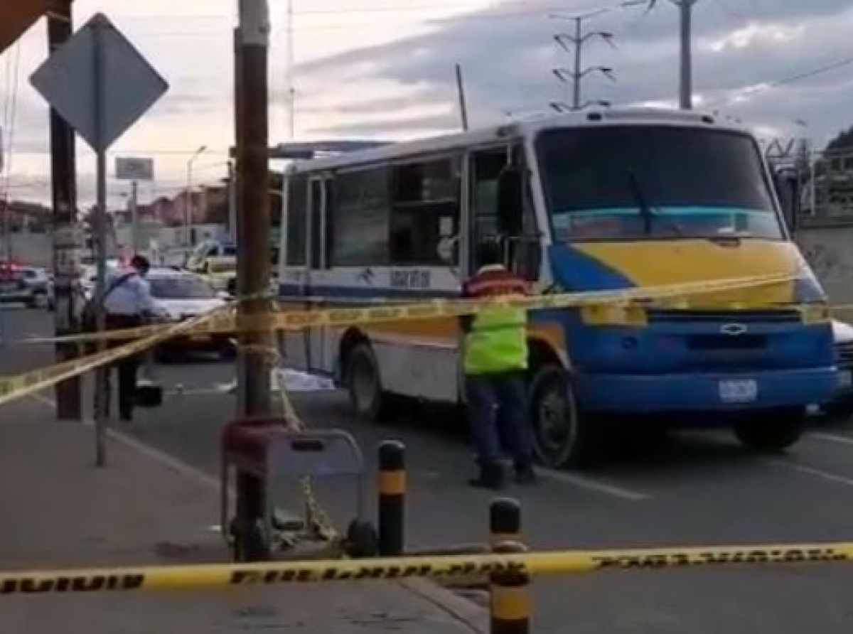 Camión atropella y mata a mujer de la tercera edad en Puebla