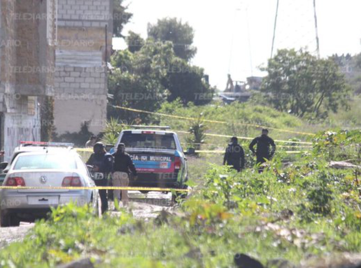 Localizan dos cadáveres en colonia de Puebla 