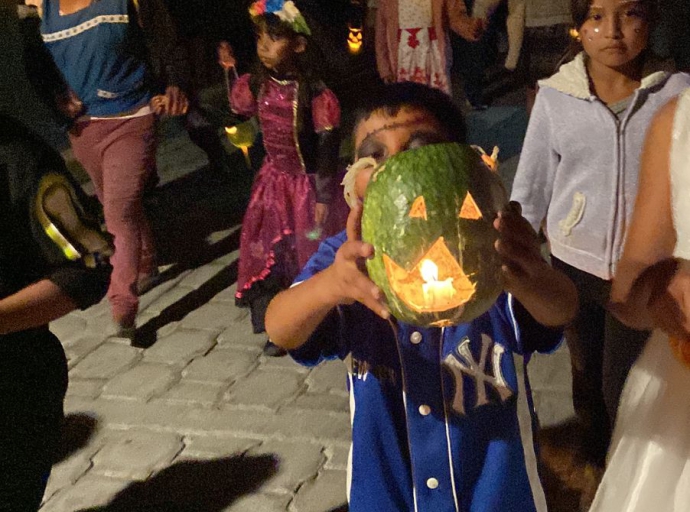 Con éxito se realiza el desfile de chilacayotes en Coyula 