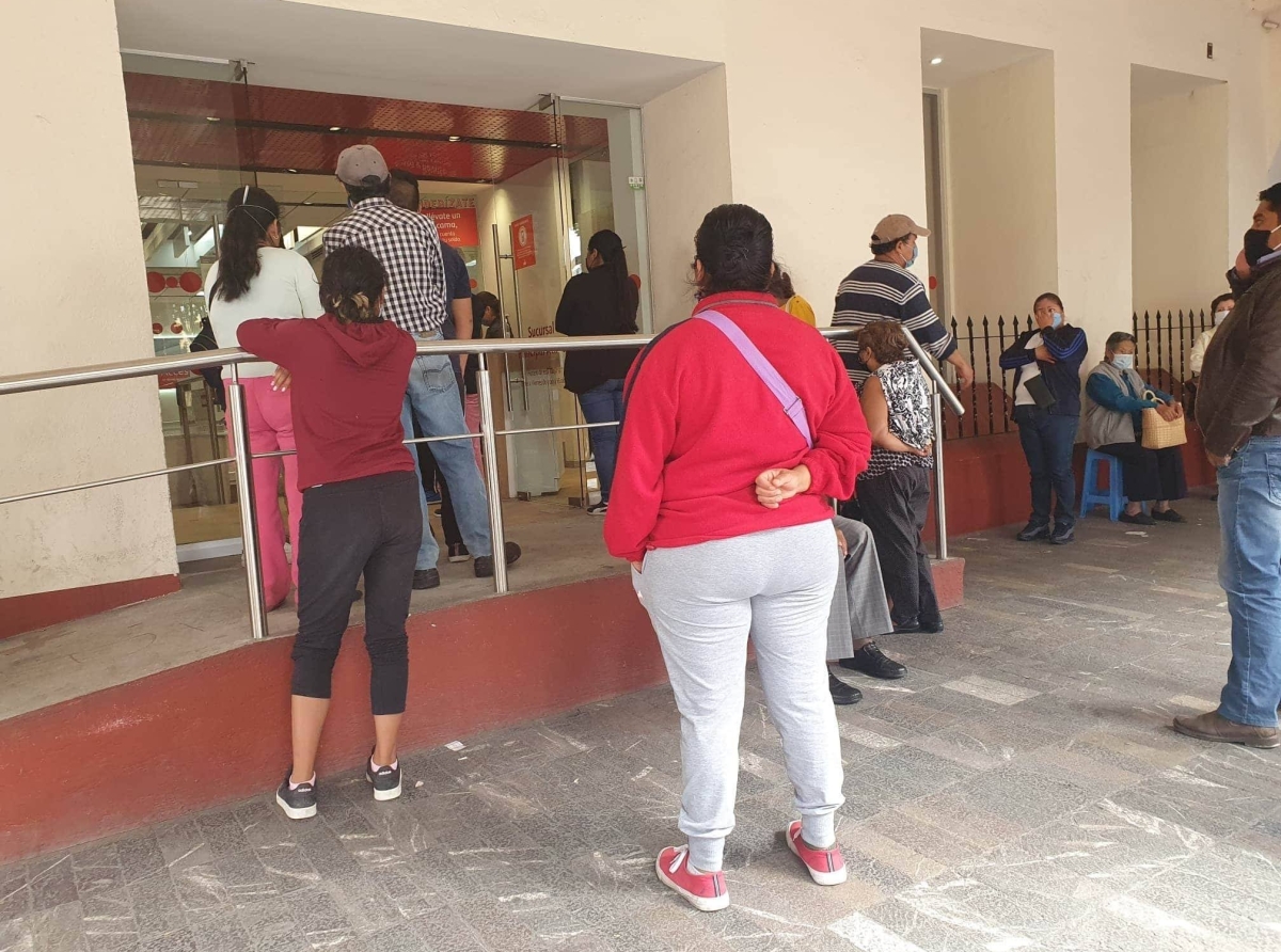 Seguridad pública de Atlixco brinda acompañamiento bancario gratuito