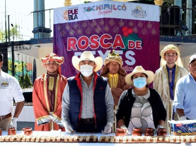 Tochimilco lo logra otra vez! Realiza la rosca de reyes de 100 metros 