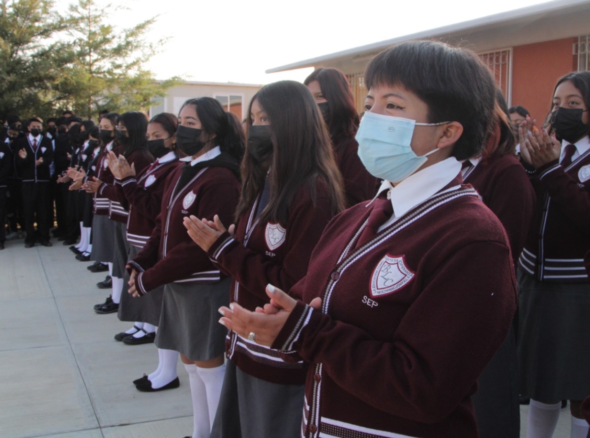 Disminuye deserción escolar en Puebla 