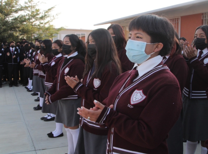 Disminuye deserción escolar en Puebla 