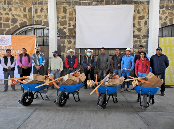 Entregan equipamiento para evitar incendios en Tochimilco 