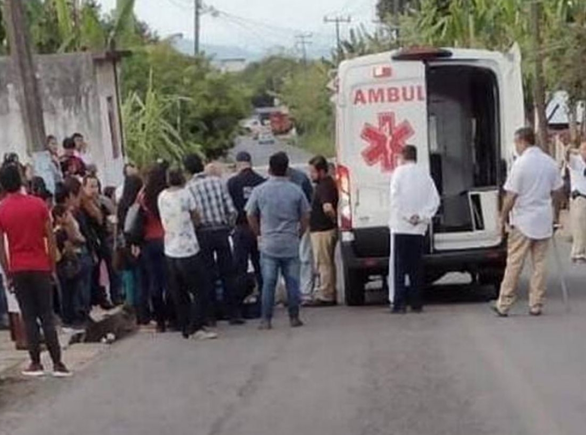 Cohete le explota a niño de 6 años en Hueytamalco 
