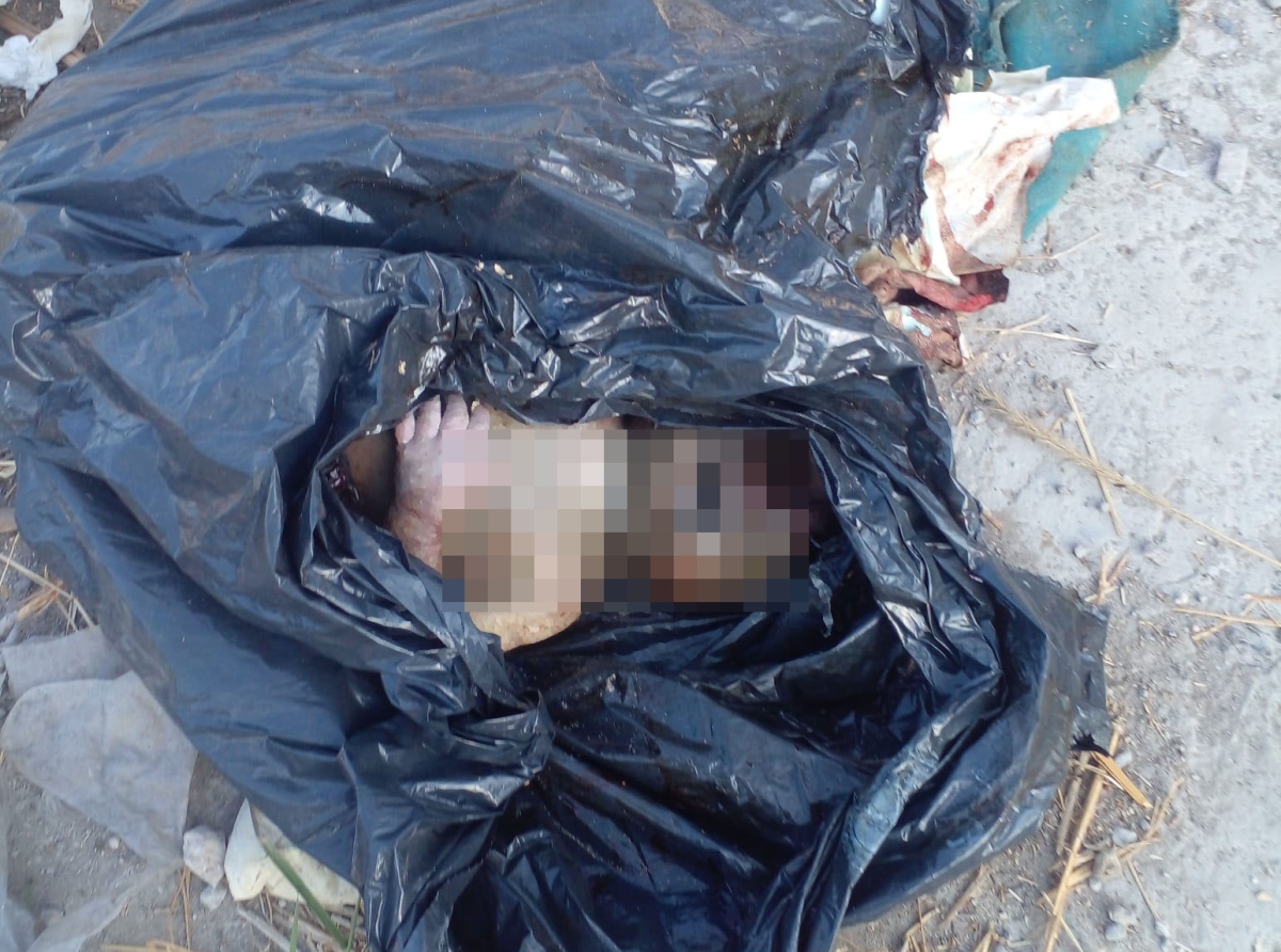 Dentro de una bolsa de basura encuentran cadáver de un bebé en Tehuacán 