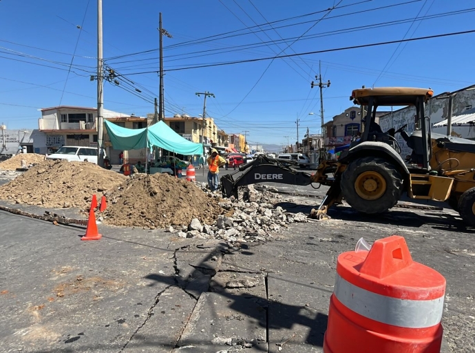 Obras en Calzada del Carmen solo durarán un mes por lo que se pide comprensión: Vialidad municipal 