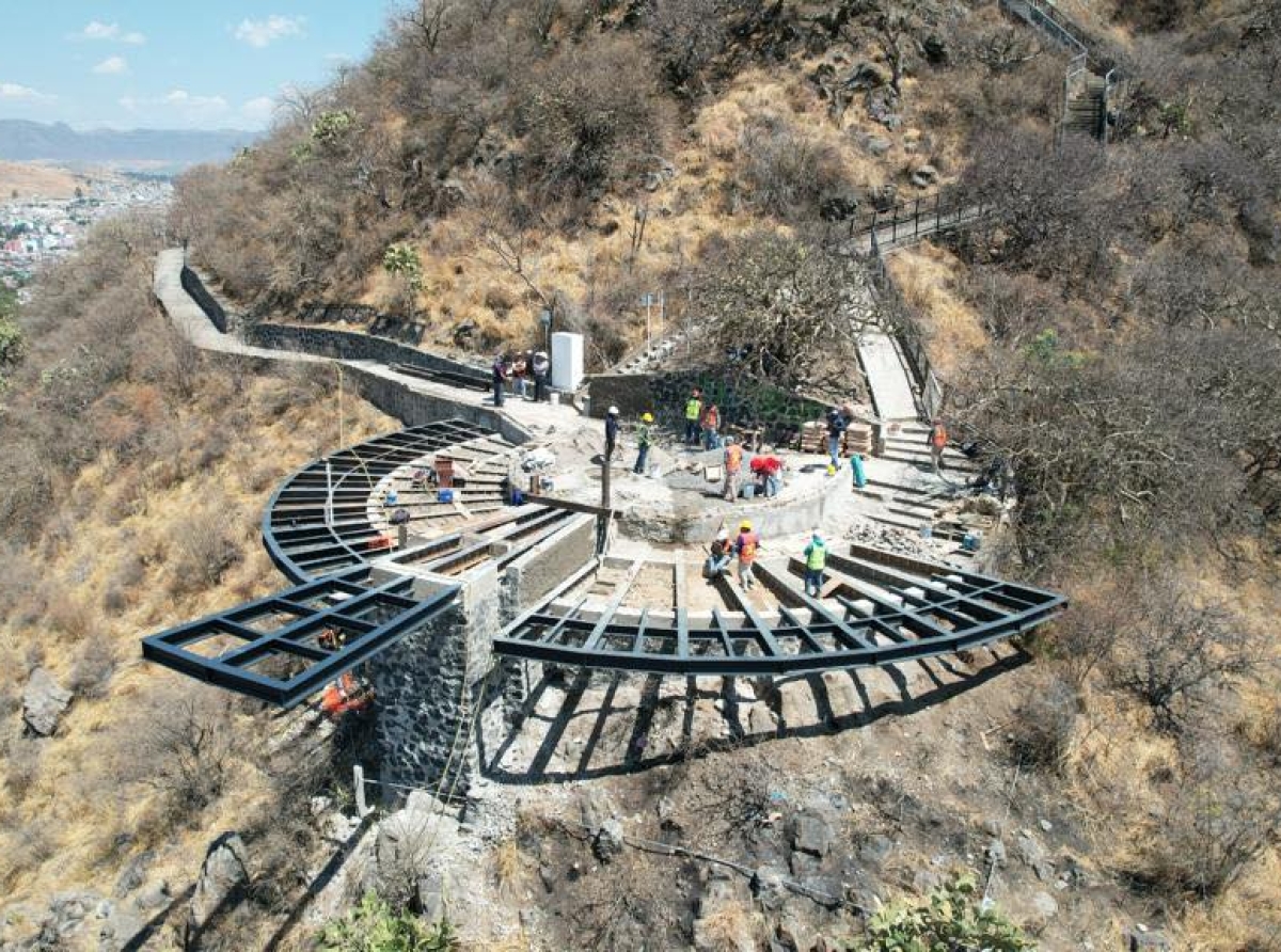 Continúan los avances del mirador de Cristal de Atlixco 