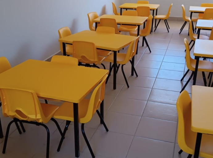 Entregan obra de desayunador para mejora de escuela 