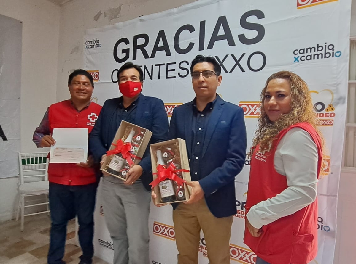 Recibe Cruz Roja Tepeaca donativo por redondeo