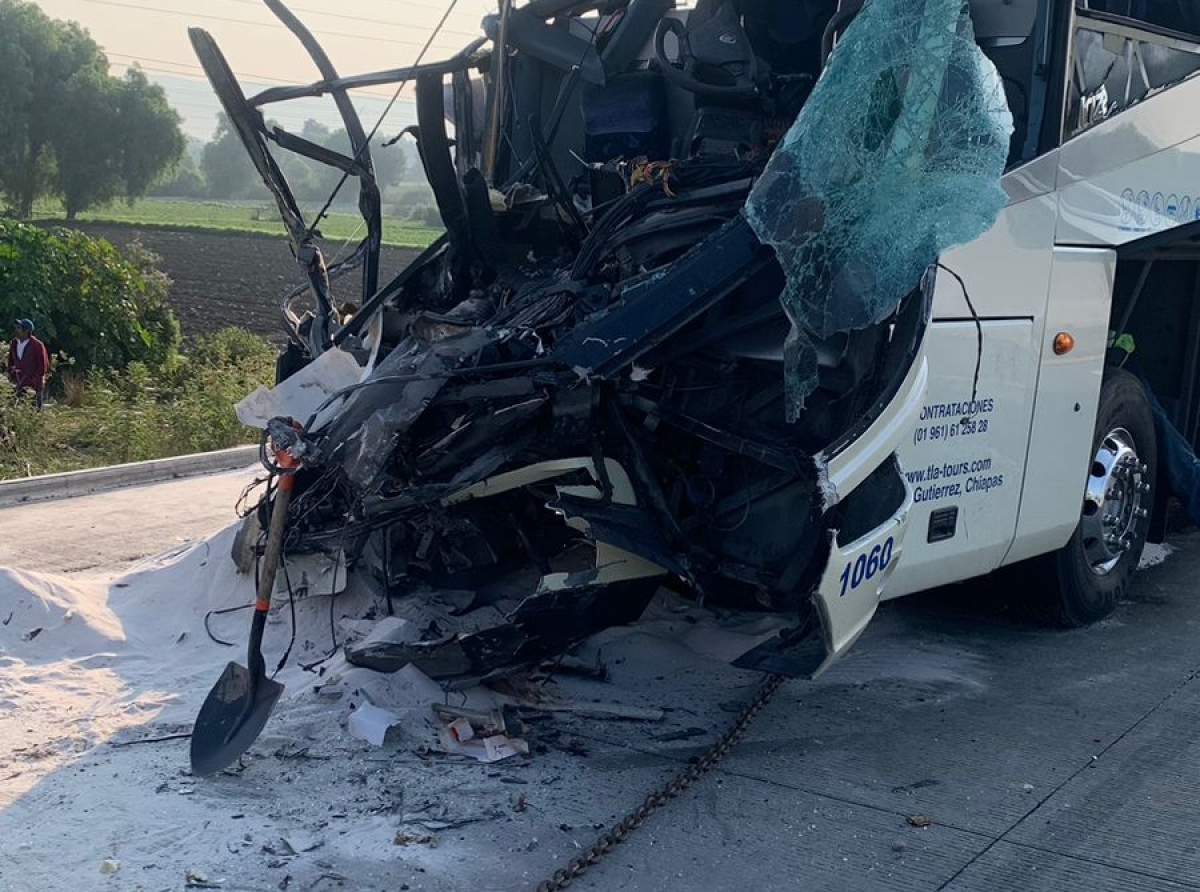 Siete horas permaneció cerrada la autopista Puebla-Córdoba tras accidente que dejó 16 personas lesionadas 
