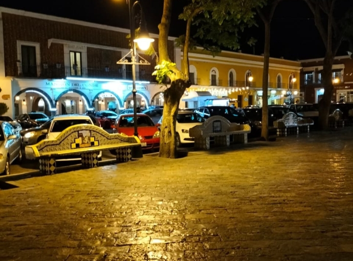 Aumenta la cantidad de reportes por fallas en las luminarias por lluvias y ceniza volcánica 