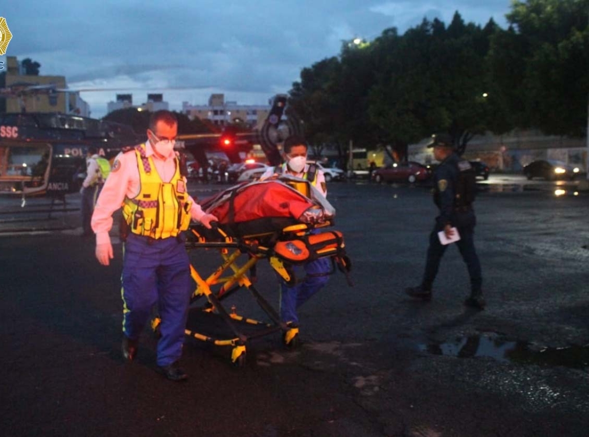 Menor de 8 años resulta severamente lesionado tras caer al interior del volcán Xitle