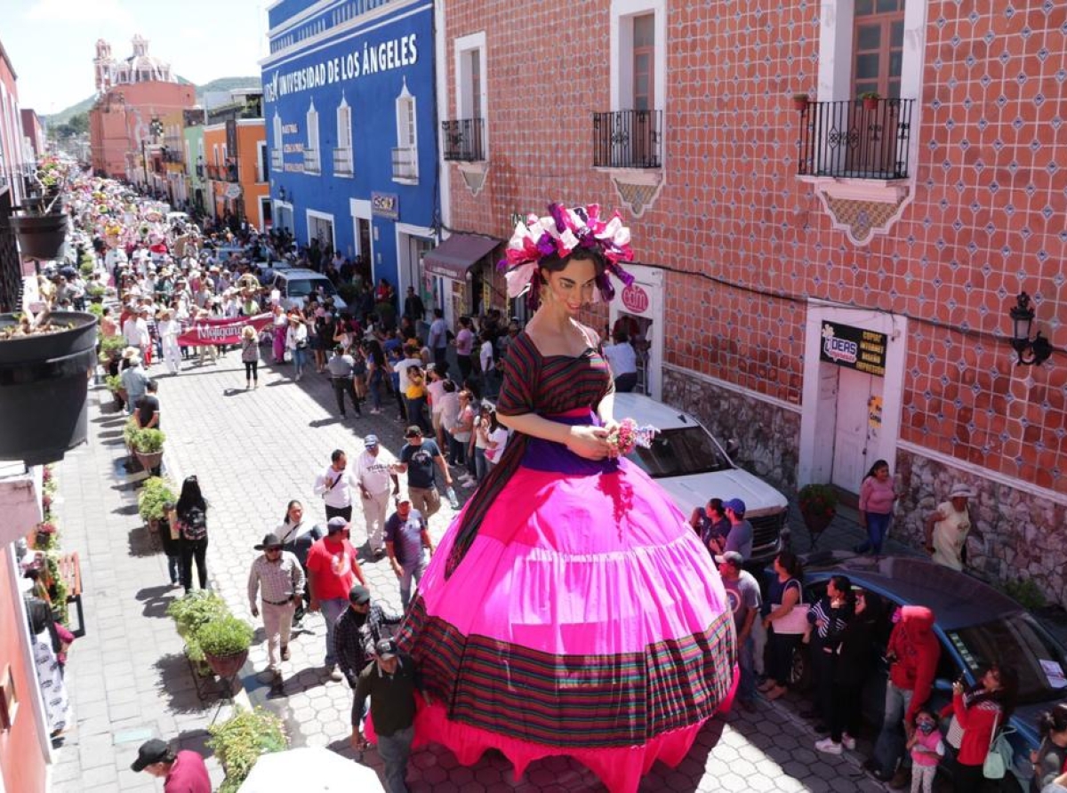 Fin de semana de alta afluencia en Atlixco, pueblo mágico