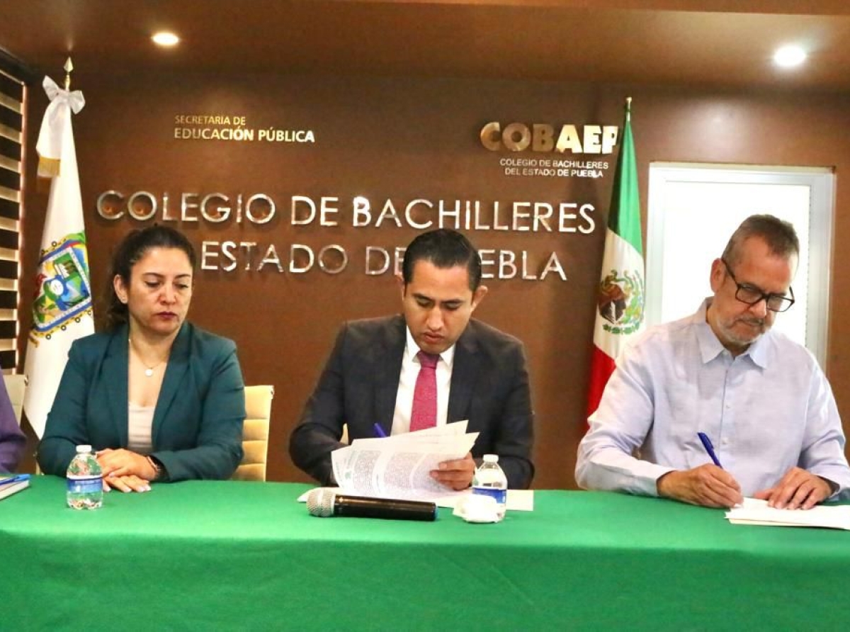 Firman COBAEP e Inmobiliaria GYP convenio para donación de predio