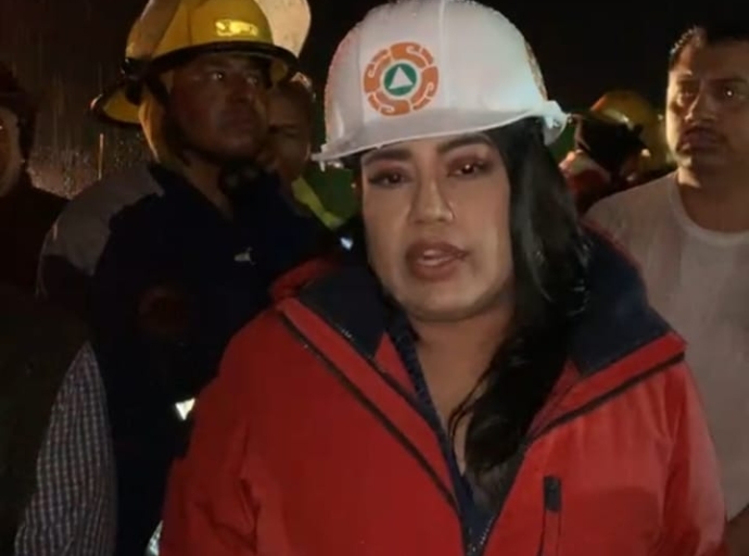 Lluvia ayuda a apagar incendio de seis horas en Izúcar de Matamoros