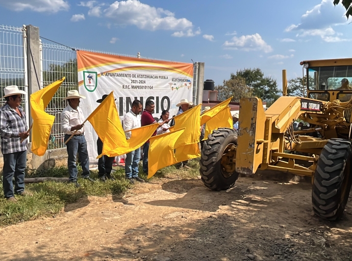 Con una inversión de más de 2mdp inician obra de pavimentación en San Mateo Coatepec, Atzitzihuacán 