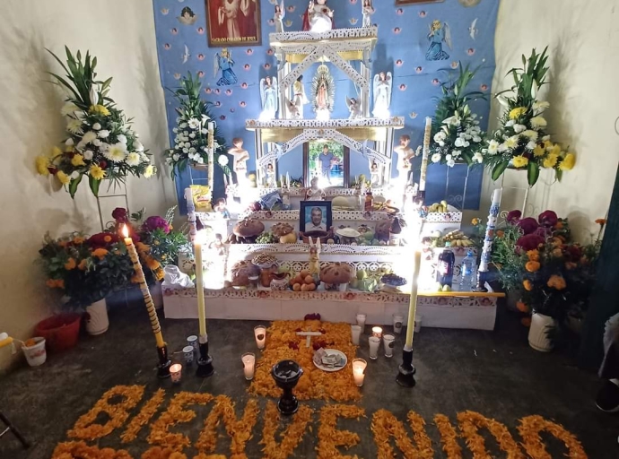 Tochimilco abre 49 ofrendas monumentales