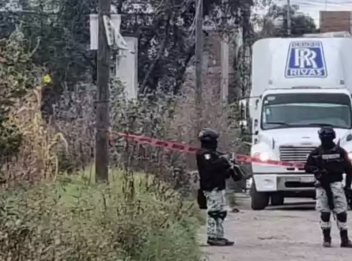 Enfrentamiento Explosivo: Huachicoleros Detonan Granadas en Balacera con Policías de Coronango