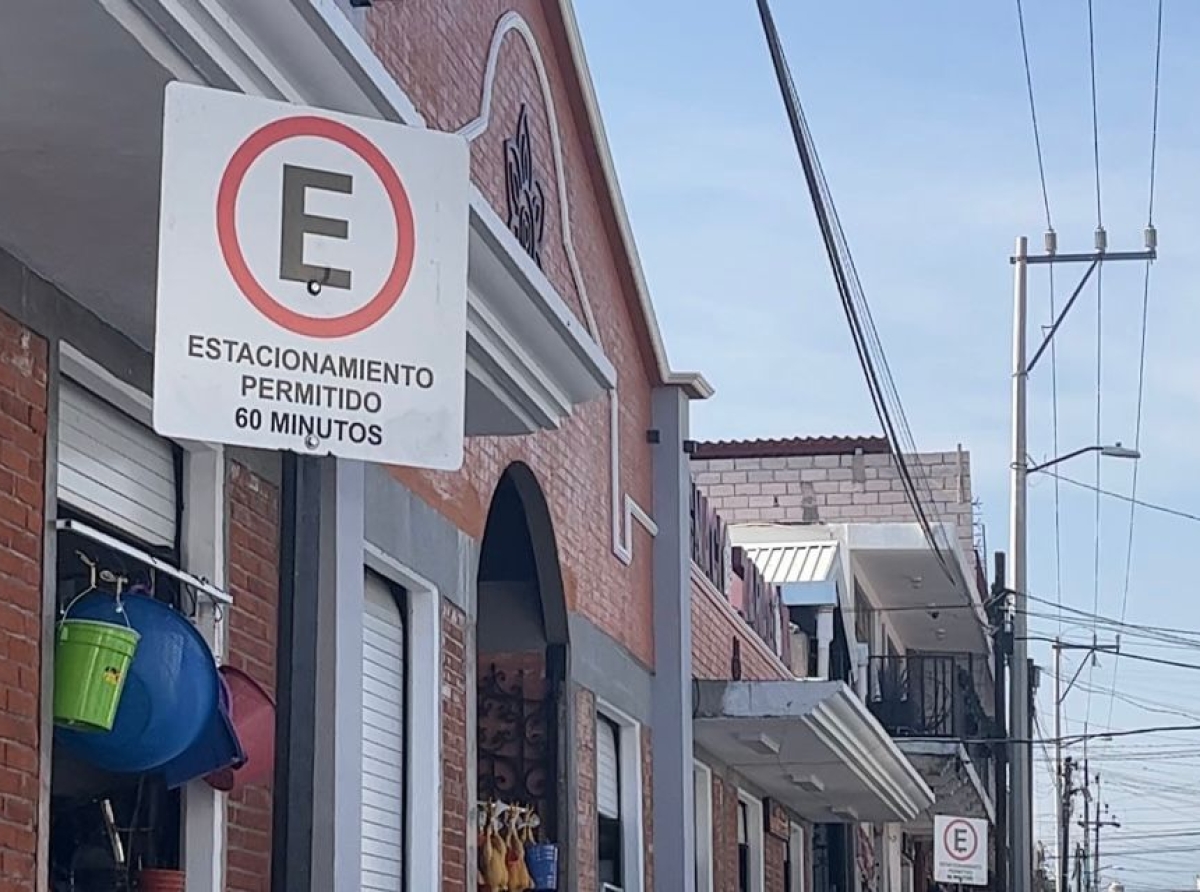 Habilitan cajones de estacionamiento en mercado Ignacio Zaragoza, solo podrán estar 60min