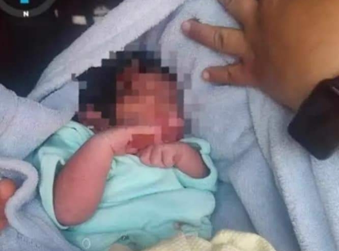 Abandonan a bebé en tortillería de Acatlán de Osorio