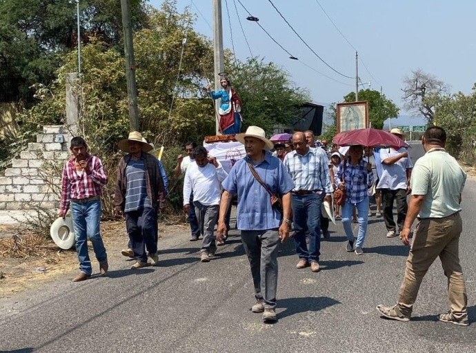 Comunidades de Izúcar de Matamoros Realizan Procesión y Misa para Pedir el Fin de la Sequía