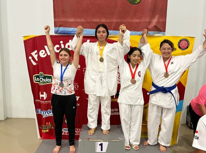 Participación destacada de alumnos de Karate IED Atlixco en Torneo Nacional