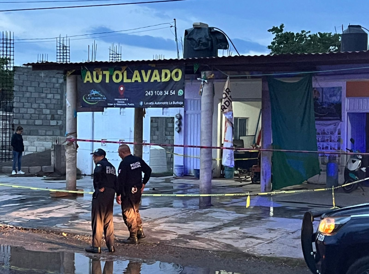 Violento asalto en autolavado de Izúcar de Matamoros deja una mujer sin vida