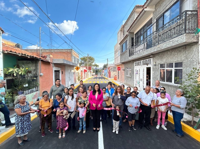 Inauguración de la Pavimentación de la Segunda Calle 5 de Febrero en La Carolina