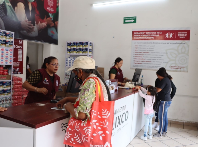 La Tienda de Abasto Popular y Farmacia Municipal en Atlixco cumple dos años fortaleciendo la economía local