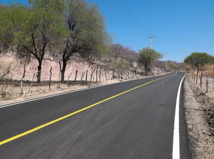 Hombre pierde la vida tras ser atacado a balazos en la carretera Tejalpa-Tehuitzingo