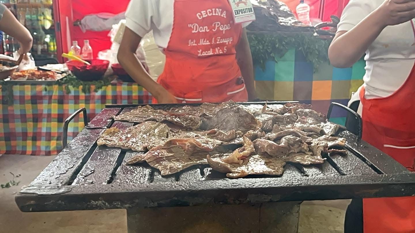 Productores de cecina en Atlixco se preparan para Semana Santa