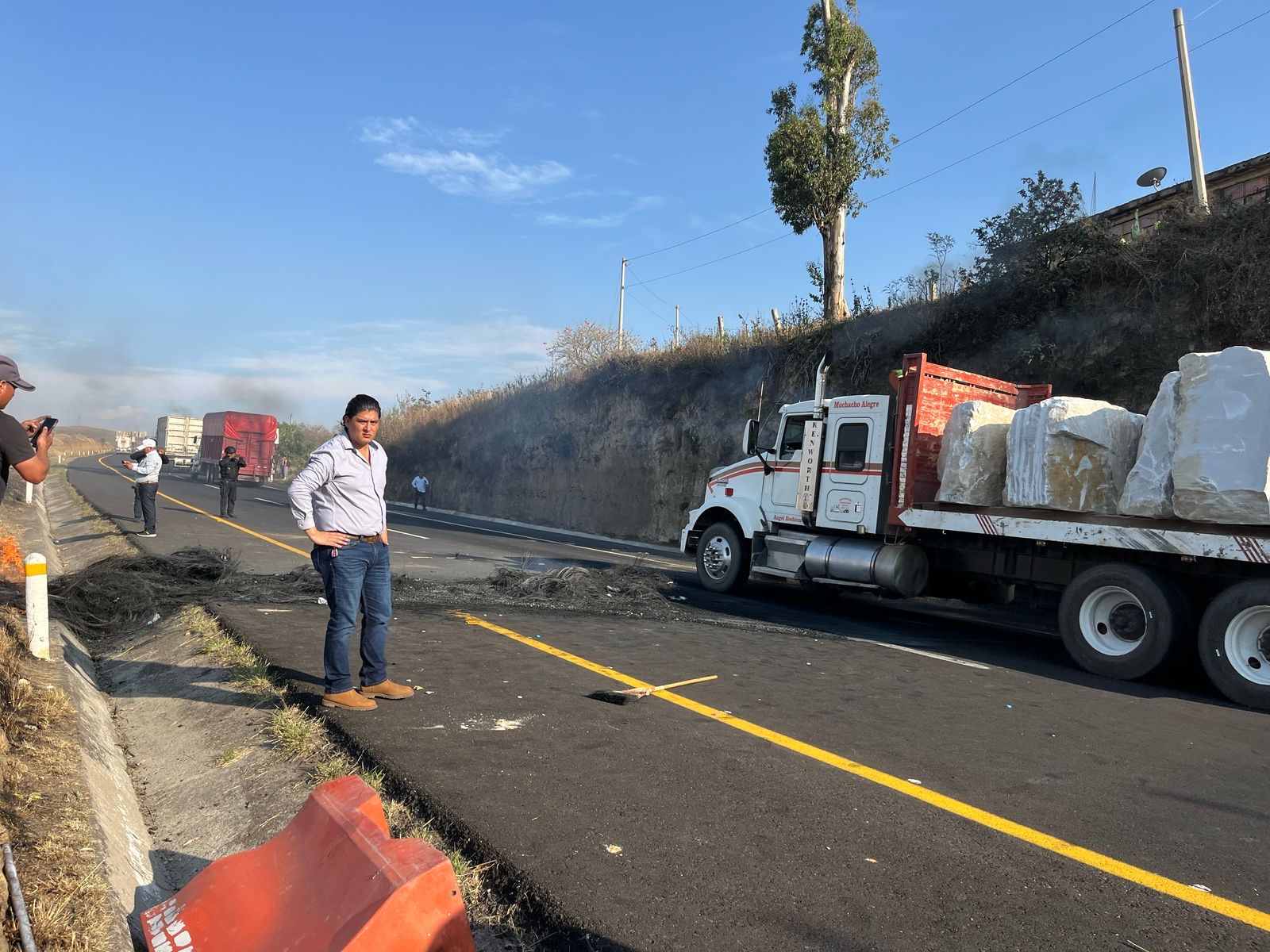 Liberan carretera a Atlixco tras localizar a dos adolescentes reportadas como desaparecidas