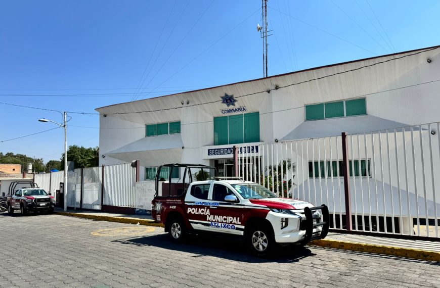 Policía municipal detiene a presunto asaltante de joyería en Atlixco